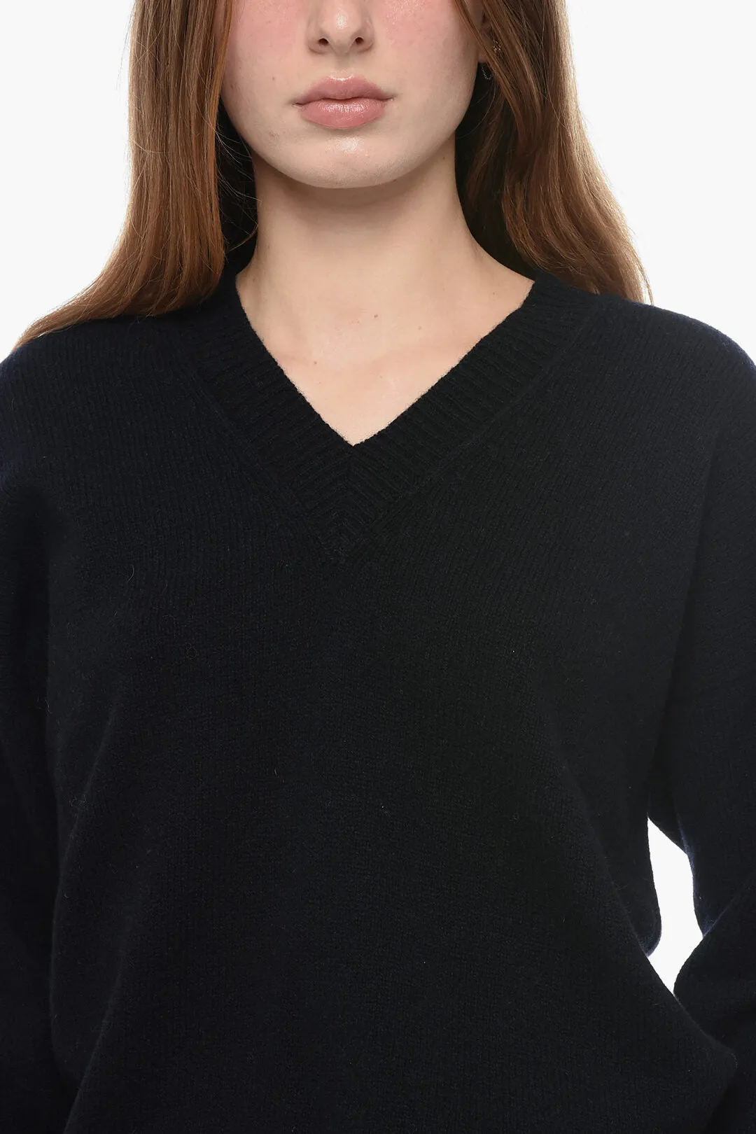 Arovescio Asymmetrical Virgin Wool and Cashmere V-Neck Sweater