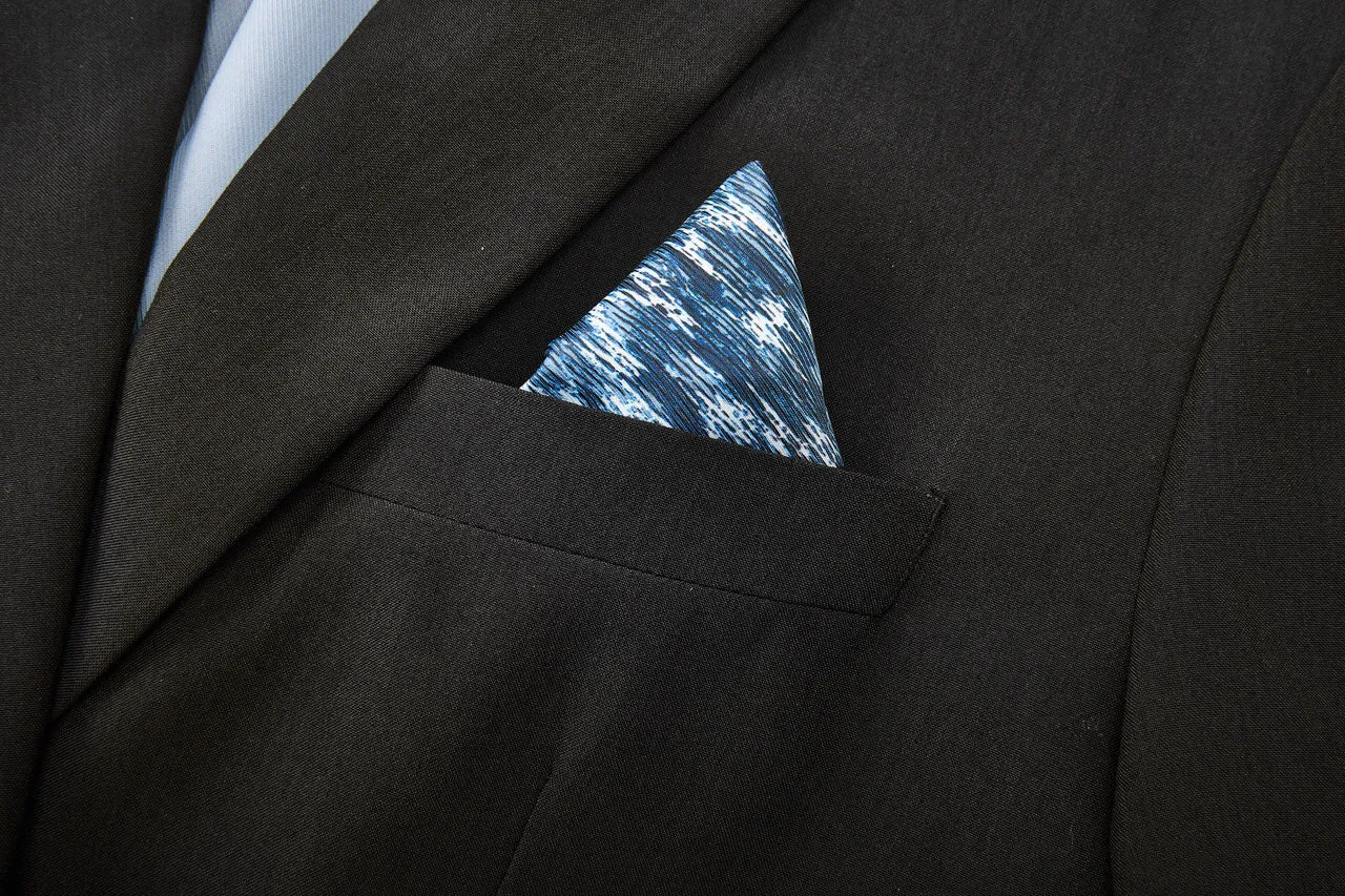 Lightweight Cool Touch Suit in Smart Fit