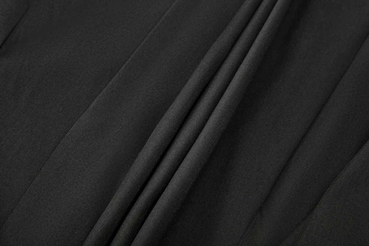 Lightweight Cool Touch Suit in Smart Fit